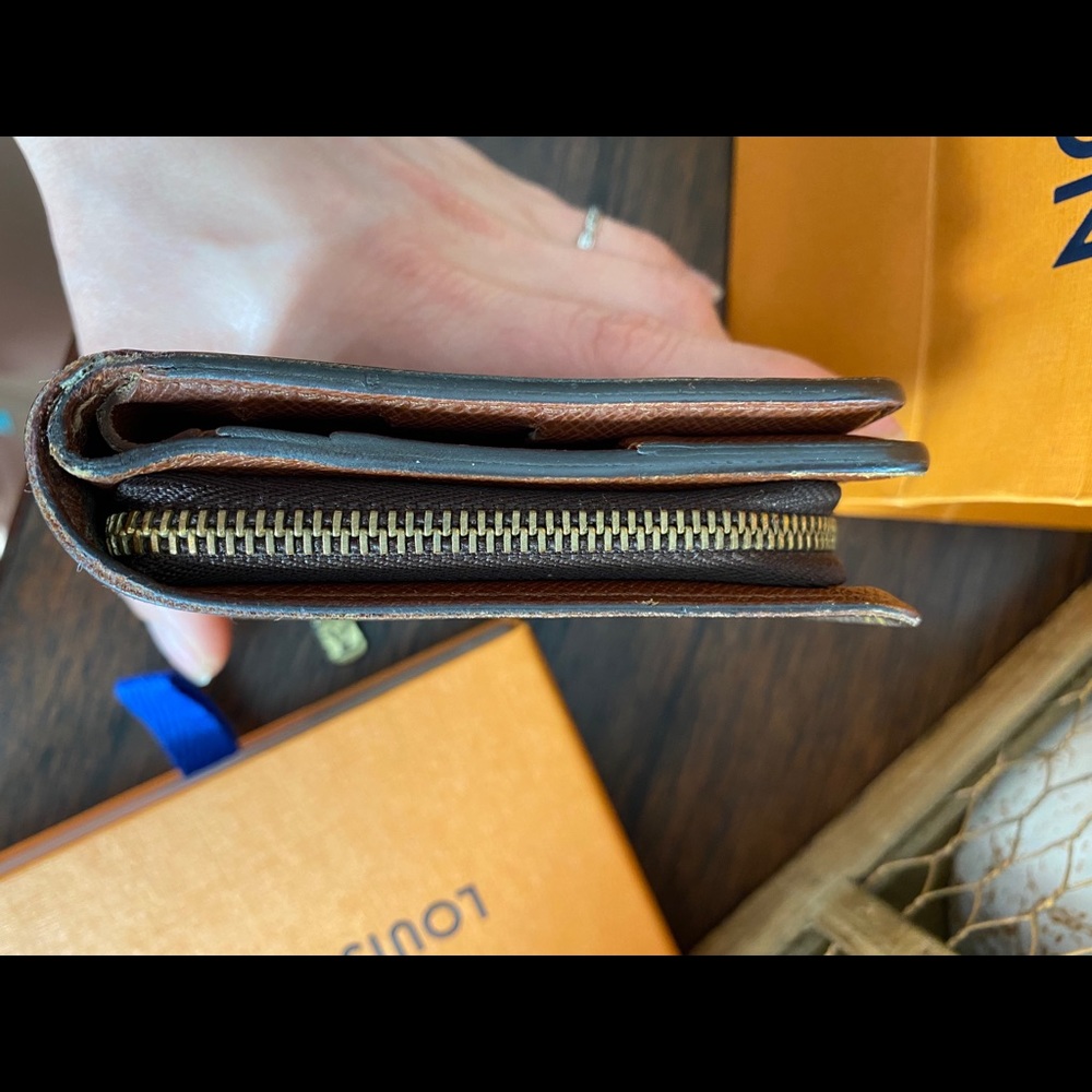 Louis Vuitton Compact Zippy Wallet - Picture 8 of 8